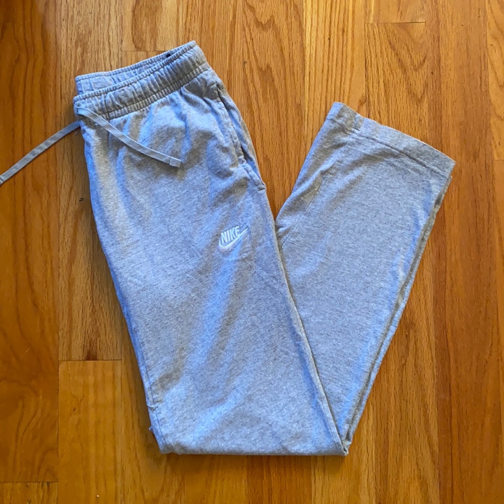 Gray Nike sweatpants